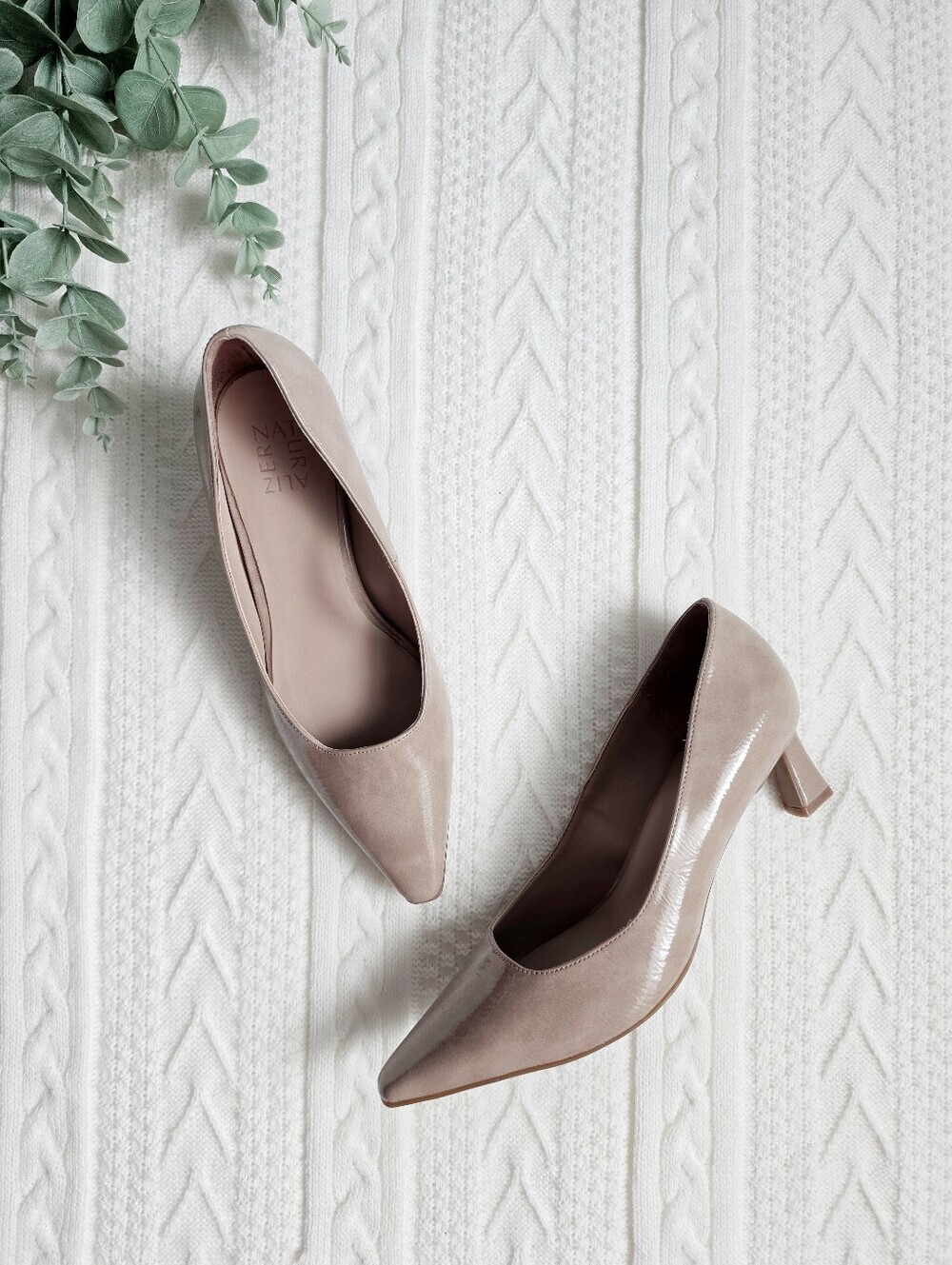 Naturalizer Tylan Pump Snip Toe Square Vamp Heels Taupe Patent Leather 9.5 NWOB